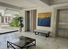 Comfortable and Modern Apartment With a Pool