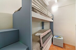 Magnolia House