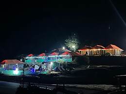 Buddy Hikers Stay Badrinath