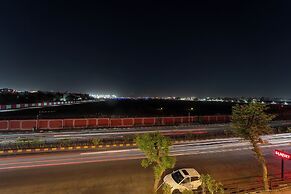 Treebo Premium Vinnie