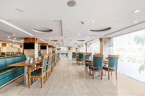 Treebo Premium Vinnie