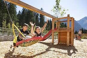 Chalet With Sauna Near Ski Bus