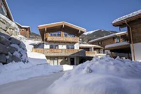 Chalet With Sauna Near Ski Bus