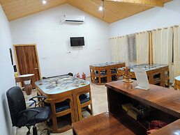 Blue Sheep Resort & Restaurant