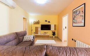 Private Pool, Garden, Barbecue and Beach Nearby