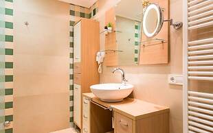 Private Pool, Garden, Barbecue and Beach Nearby