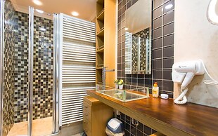 Private Pool, Garden, Barbecue and Beach Nearby