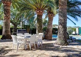 Private Pool, Garden, Barbecue and Beach Nearby