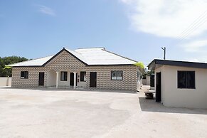 Warapie Lodge