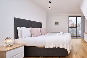 Elegant Two-bedroom Duplex in the Northern Quarter