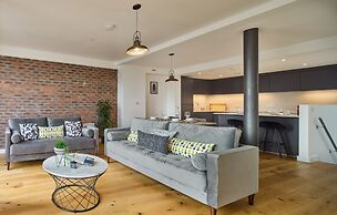 Charming Two-bedroom in the Northern Quarter