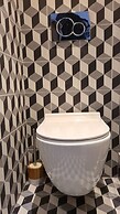 Modern Guy Moquet Citycosy