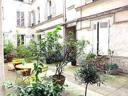 Montmartre Del Sarte Citycosy