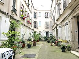 Montmartre Del Sarte Citycosy