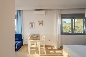 Mantis Seaside Houses