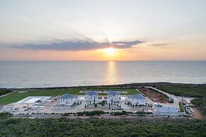 Mantis Seaside Houses