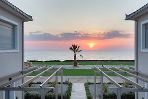 Mantis Seaside Houses