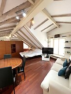 Accomodo MIL68 Loft Centro Storico