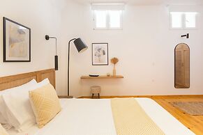 Old Town Charm-Cozy 2BR with Rooftop
