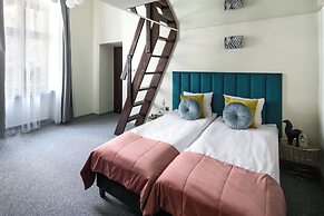 The Royal Patch Aparthotel