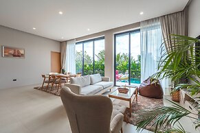 Modern 2-Level Pool Villa Long One A5