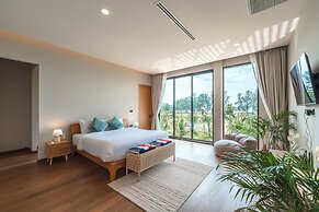 Modern 2-Level Pool Villa Long One A5