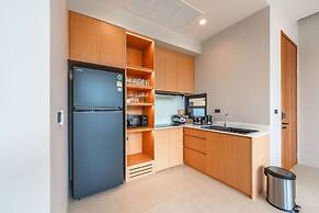 Modern 2-Level Pool Villa Long One A5