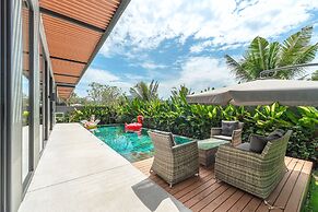 Modern 2-Level Pool Villa Long One A5