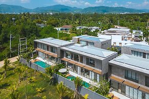 Modern 2-Level Pool Villa Long One A5