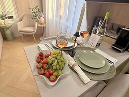 Aiastay Bucharest River Apartments