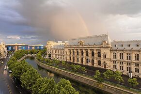Aiastay Bucharest River Apartments