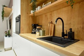 Aiastay Bucharest River Apartments