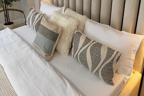 Aiastay Bucharest River Apartments