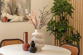 Aiastay Bucharest River Apartments