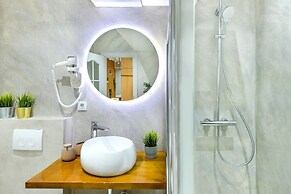 Aiastay Bucharest River Apartments