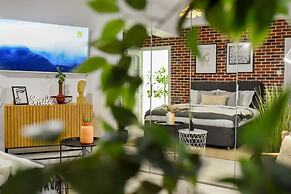 Aiastay Bucharest River Apartments