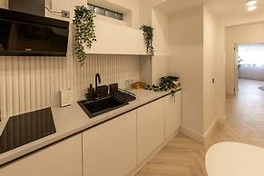 Aiastay Bucharest River Apartments