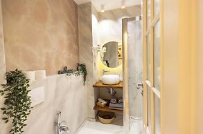 Aiastay Bucharest River Apartments