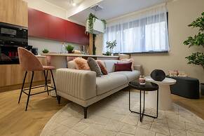 Aiastay Bucharest River Apartments