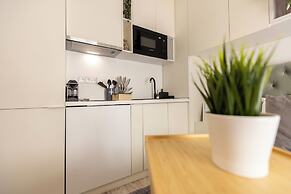 Aiastay Bucharest River Apartments