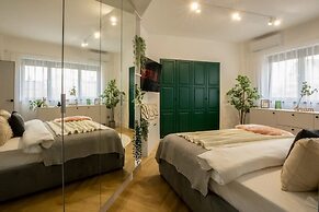 Aiastay Bucharest River Apartments