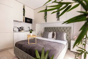 Aiastay Bucharest River Apartments