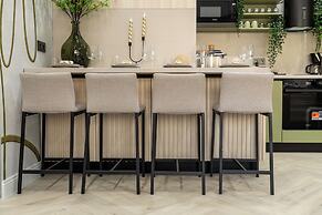 Aiastay Bucharest River Apartments