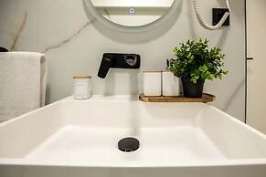 Aiastay Bucharest River Apartments