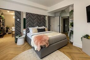 Aiastay Bucharest River Apartments