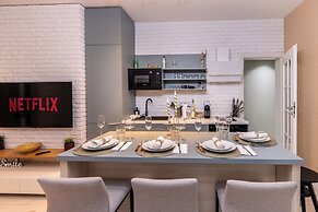 Aiastay Bucharest River Apartments