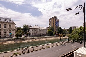 Aiastay Bucharest River Apartments