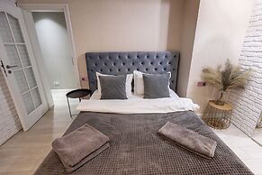 Aiastay Bucharest River Apartments