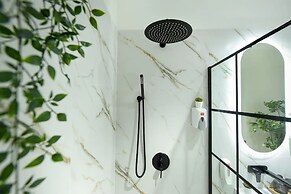 Aiastay Bucharest River Apartments