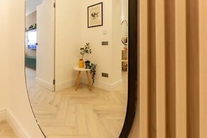 Aiastay Bucharest River Apartments